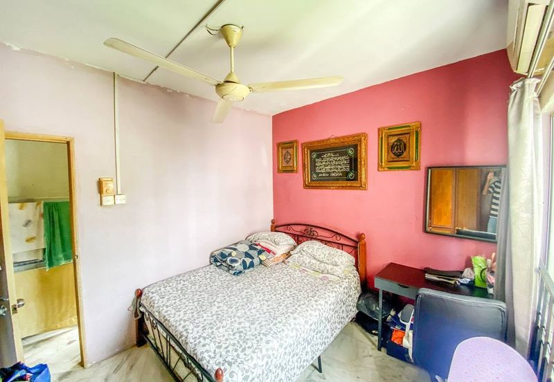 Residensi Warnasari 3