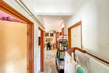 Residensi Warnasari 3