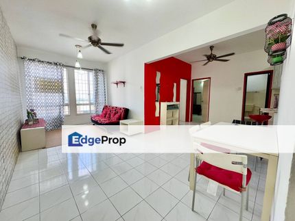 Vista Impiana Apartment, Taman Bukit Serdang, Seri Kembangan, Selangor, Seri Kembangan
