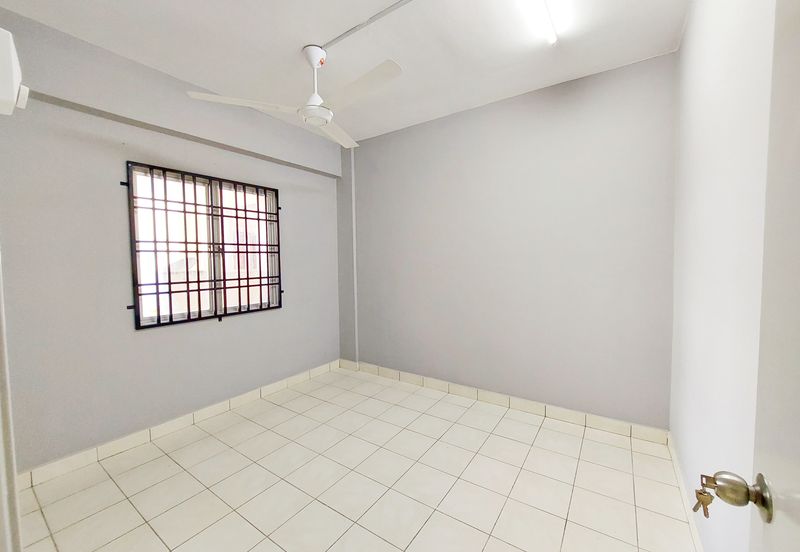 Pangsapuri Saujana Gombak