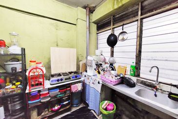 Flat PKNS, Kampung Kerinchi