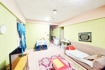 Flat PKNS, Kampung Kerinchi
