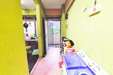Flat PKNS, Kampung Kerinchi