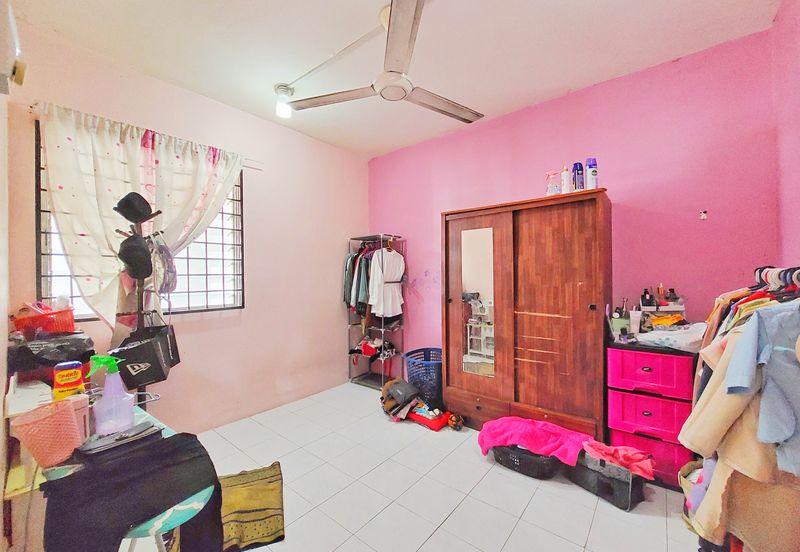 Desa Putra Apartments