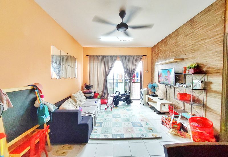 Desa Putra Apartments