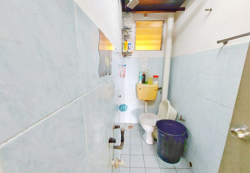 Desa Putra Apartments