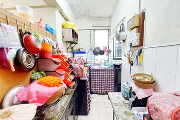 Jelutong Apartment, Selayang Heights