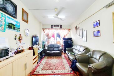 Jelutong Apartment, Selayang Heights