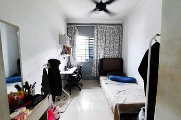 Jalan Semarak, Bukit Beruntung