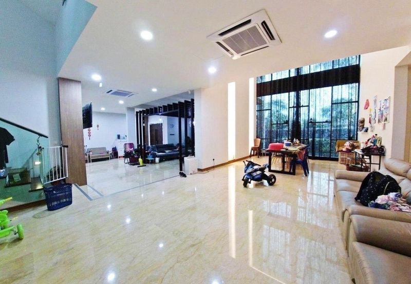 Taman Sri Hijau ( New Green Park )