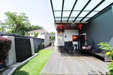 Taman Sri Hijau ( New Green Park )