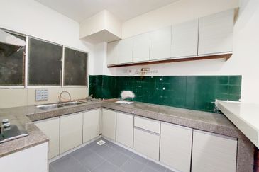 Desa View Towers Apartment