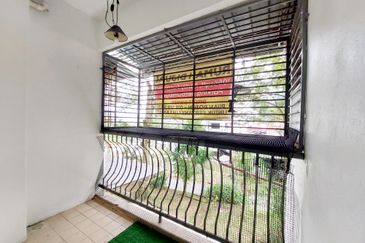 Desa View Towers Apartment