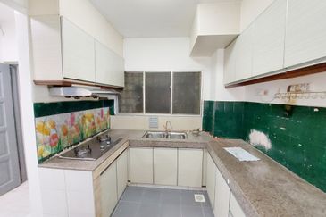 Desa View Towers Apartment