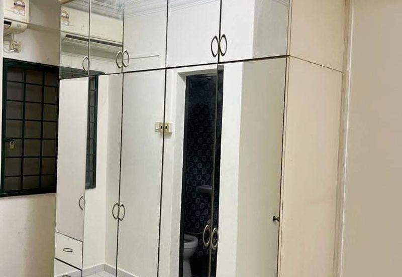 Menara Jade (Jade Tower), Taman Bukit Indah