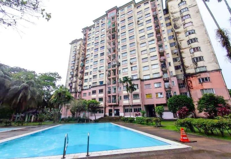 Menara Jade (Jade Tower), Taman Bukit Indah