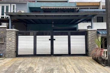 Double Storey Terrace, Taman Seraya, Ampang