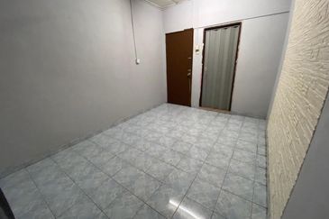 Double Storey Terrace, Taman Seraya, Ampang
