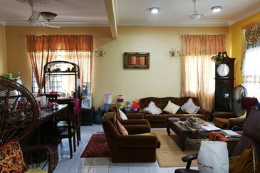 Taman Seroja, Bandar Baru Salak Tinggi