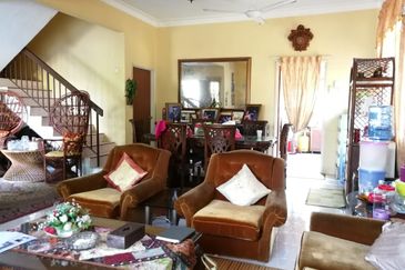 Taman Seroja, Bandar Baru Salak Tinggi