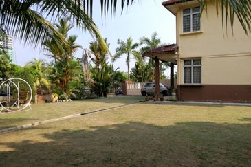 Taman Seroja, Bandar Baru Salak Tinggi