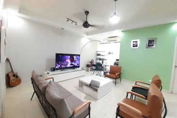 Villa Park Condominium