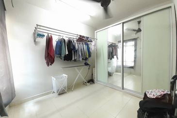 Villa Park Condominium