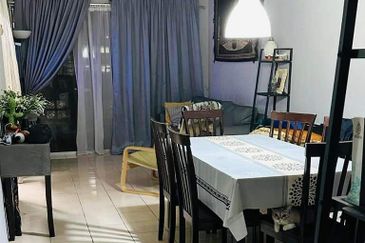 Residensi Bistaria, Ukay Bistari