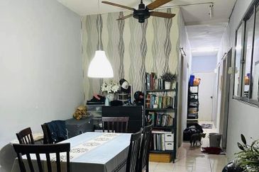 Residensi Bistaria, Ukay Bistari