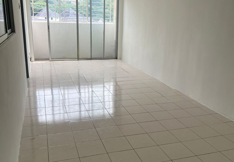 Residensi Bistaria, Ukay Bistari