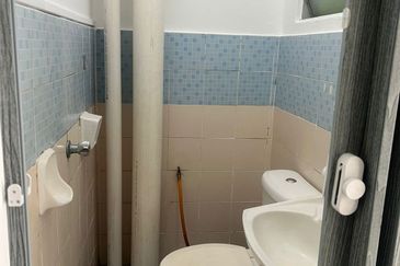 Residensi Bistaria, Ukay Bistari