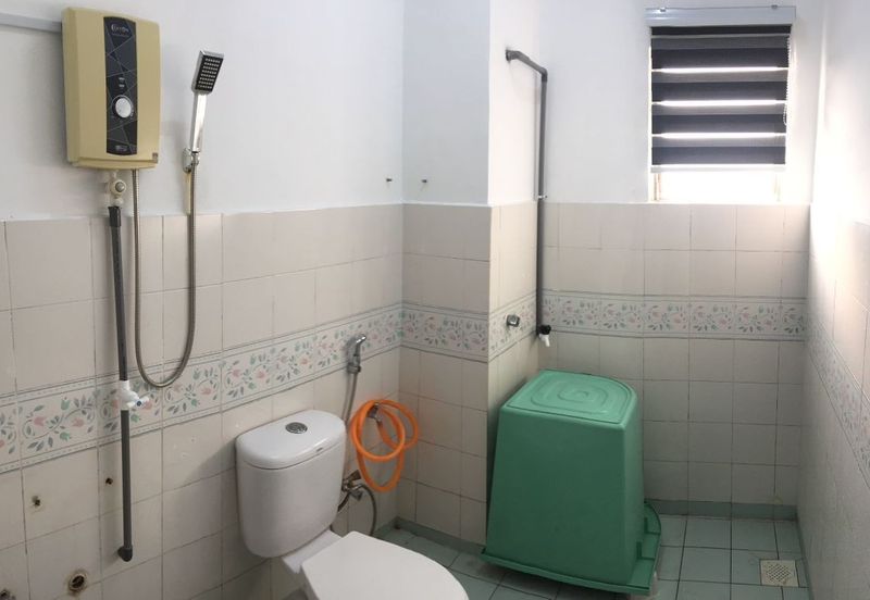 Kristal Heights Apartment