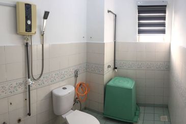 Kristal Heights Apartment