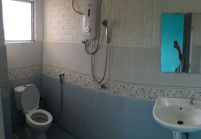 Kristal Heights Apartment