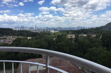 Kristal Heights Apartment