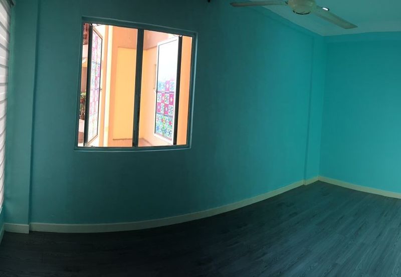 Kristal Heights Apartment