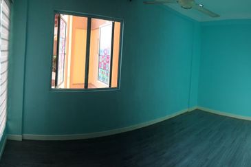 Kristal Heights Apartment