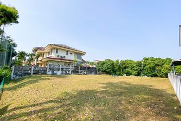 Bungalow land Saujana Impian Golf, Kajang