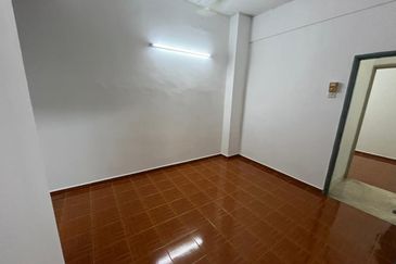 Putri Apartment