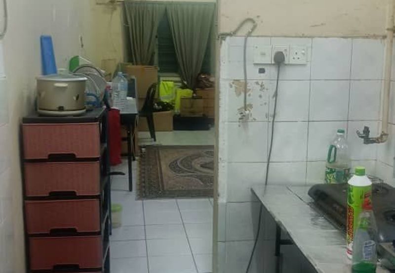 Pangsapuri Kenanga Sari