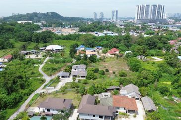 Tanah Lot, Cheras Batu 10, Cheras

[ FREEHOLD  ]