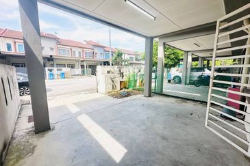 Seksyen 30, Shah Alam