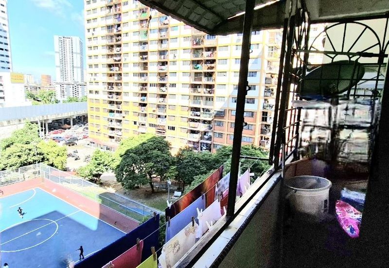 Sri Pangkor, Sentul , Flat