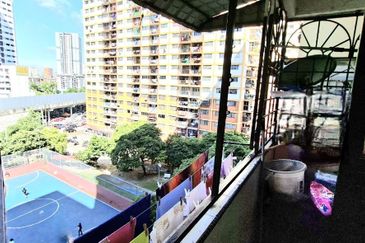 Sri Pangkor, Sentul , Flat