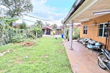 Kampung Melayu Subang Tambahan
