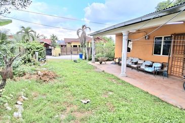 Kampung Melayu Subang Tambahan