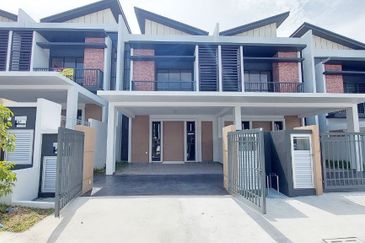 Keruing Residen (m3 Residence)