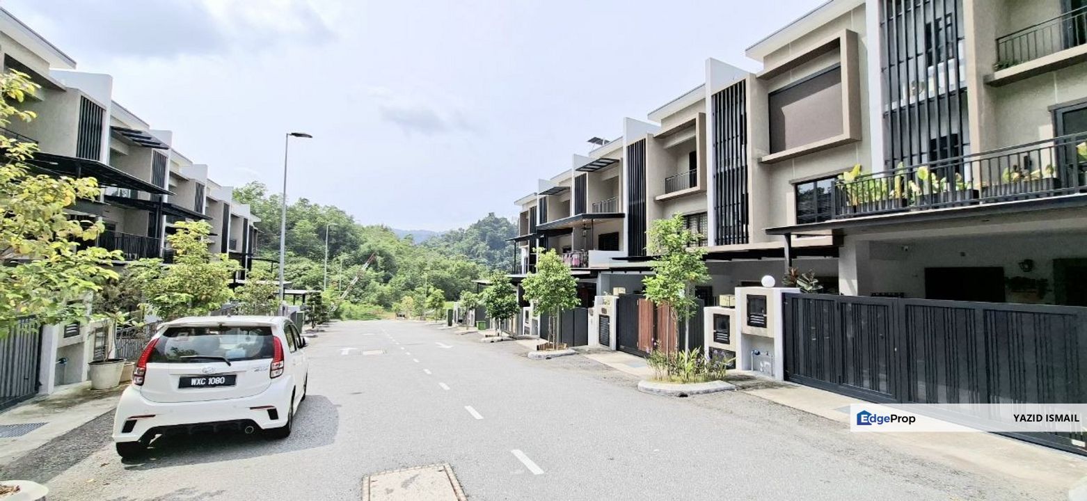 Nassim Height, Ampang, 3 Storey Terrace , Kuala Lumpur, Ampang