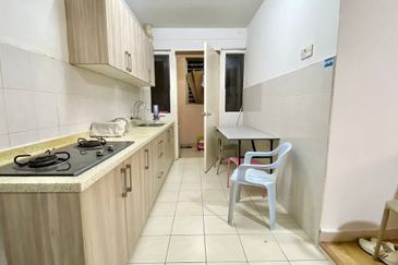 Putra Villa Kondominium