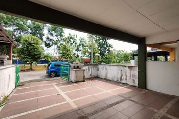 Kota Puteri, Batu Arang